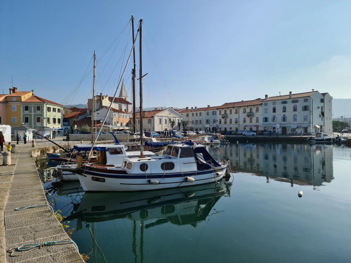 Apartma Sinitus Izola Exterior foto